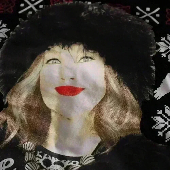 Moira Schitt Bebe Its Cold Outside Sweatshirt 1X Merry Ugly Christmas Plus - Picture 8 of 16